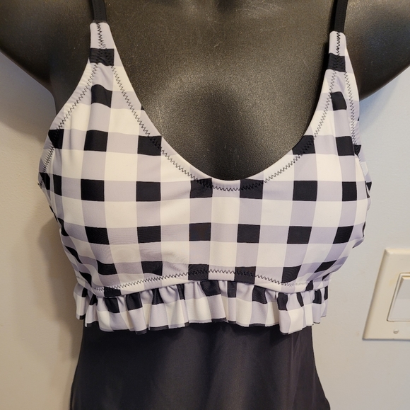 Cupshe swim bathing suit - Picture 2 of 4